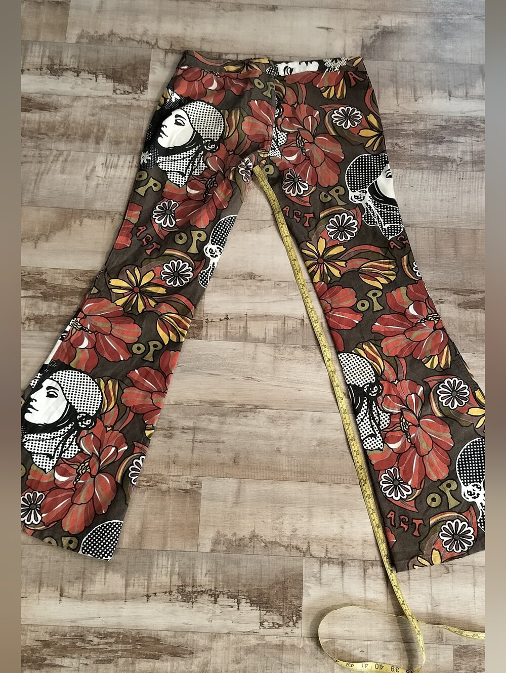 Zara Floral Graphic Flared Pants - Red, Brown & White - Picture 2 of 6